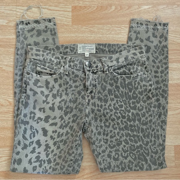 Current/Elliott Jeans Currentelliot The Stiletto Grey Leopard Skinny Jean Released Hem 27